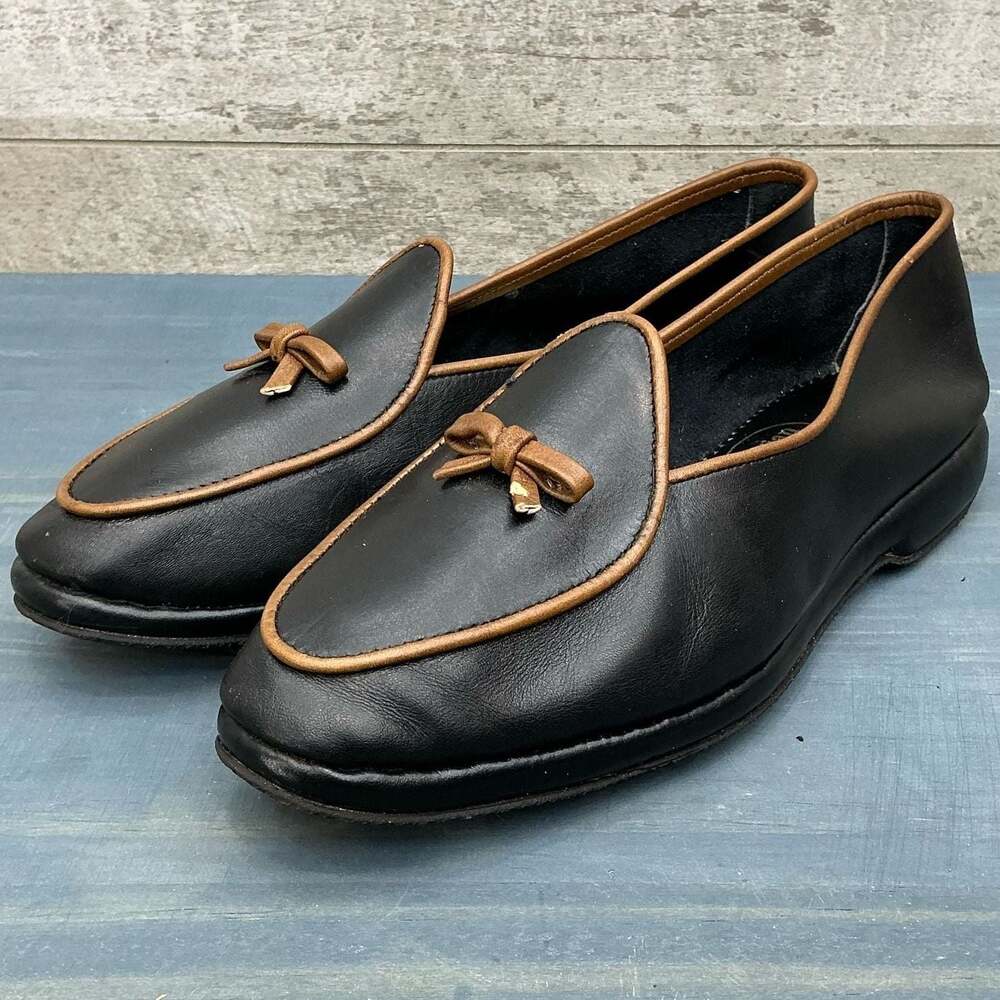 Belgian Shoes Women's 5 1/2 Black and Brown Leather Bow Midinette Loafers